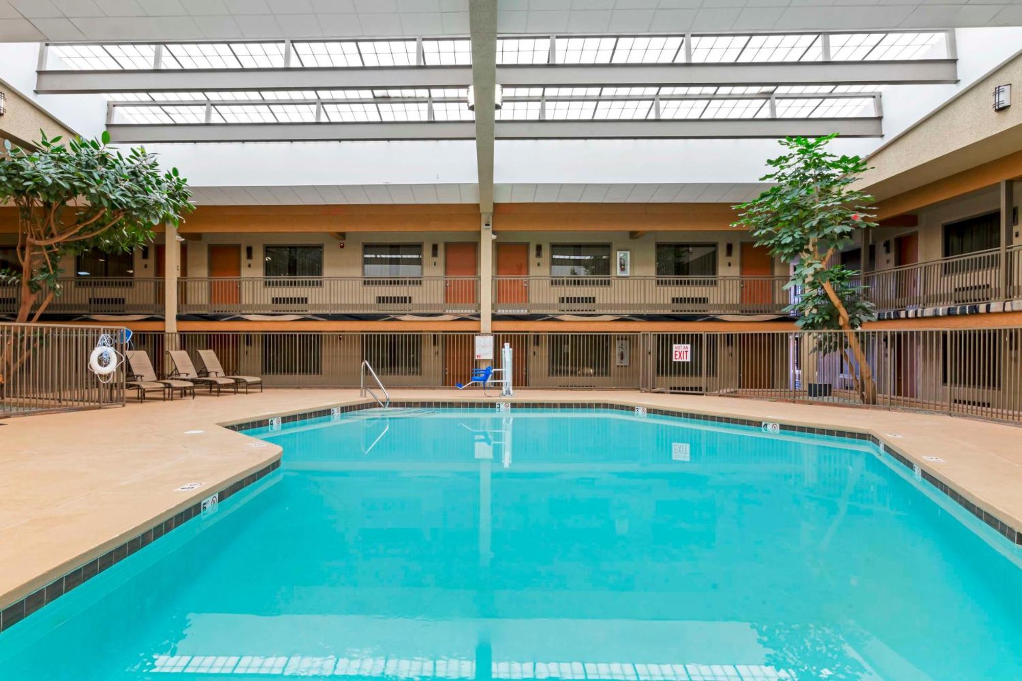 Best Western Plus Raton Hotel Eksteriør billede